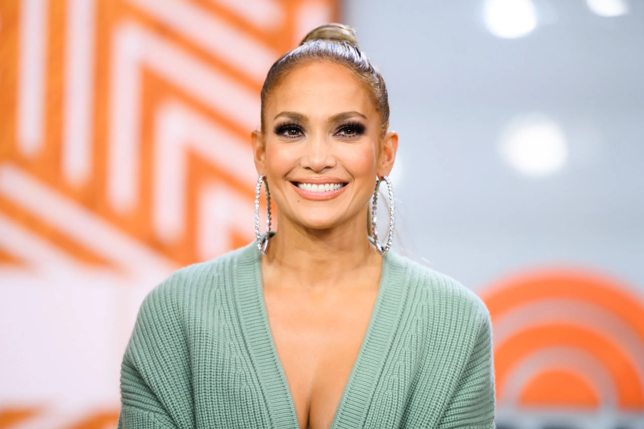 Jennifer Lopez has a strong message for any guy hoping to date her